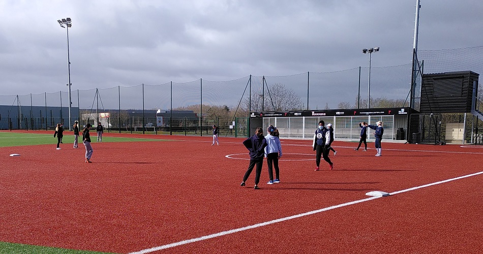 Création de l’équipe de l’Essonne de softball féminine jeune